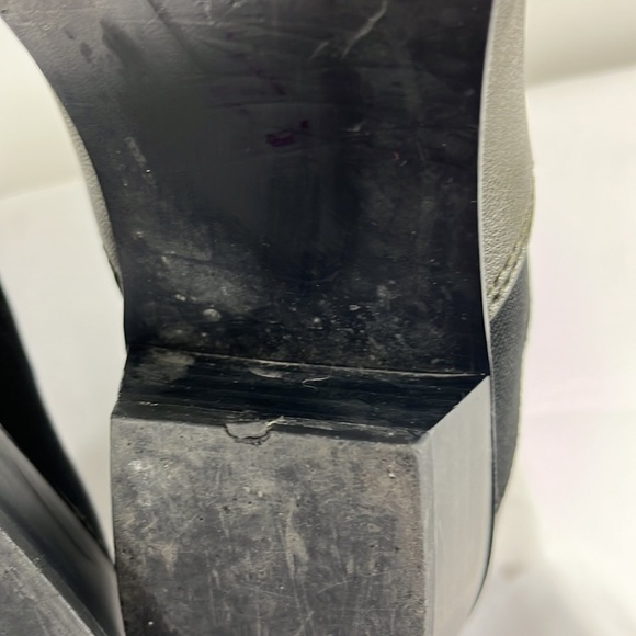 Matt & Nat Vegan Green Pull-On Booties - Picture 8 of 8